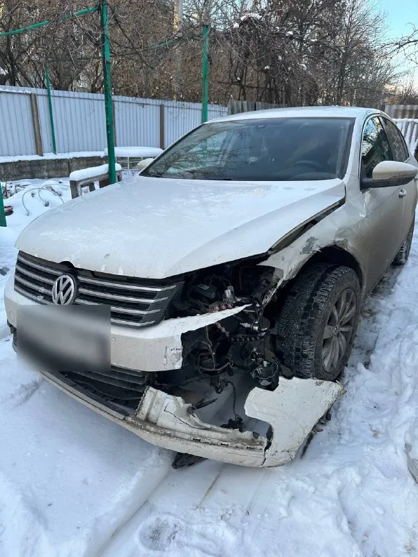 Продам volkswagen passat b7 2012 года выпуска пробег 171000 родной обьем двигателя 1.8 турбо с 7-ступенчатой коробкой передач я второй собственник авто после дтп, подушки не стреляли из деталей крыло, фара, бампер! комплектация: климат-контроль, круиз контроль, подогрев передних и задних сидений, электропривод сидения, подогрев зеркал, сенсорную аудиосистему, мультируль, парктроники перед и сзади и т. д все остальные вопросы по телефону +79493471173 цена 700 тыс руб - фотография - 3