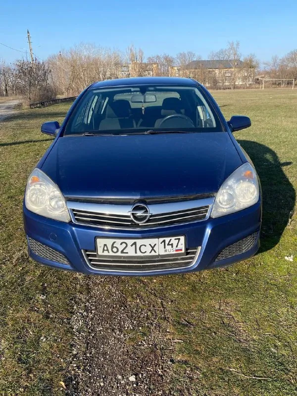 Продам опель астра 2007год. 1,6 механика. 253100пробег. автомобиль в отличном состоянии для своего года 🔥 полностью обслужен. по технике без нареканий! кузов ровный, красивый, без каких либо дефектов. салон в идеале. двигатель масло не ест, от слова совсем. ходовая часть на отлично. коробка без нареканий. удален катализатор, что соотвественно прибавило мощности авто, очень резво едет👍 переоформление без проблем. авто находится в новотроицком. цена 500, торг возле машины! +79497180655 - фотография - 2