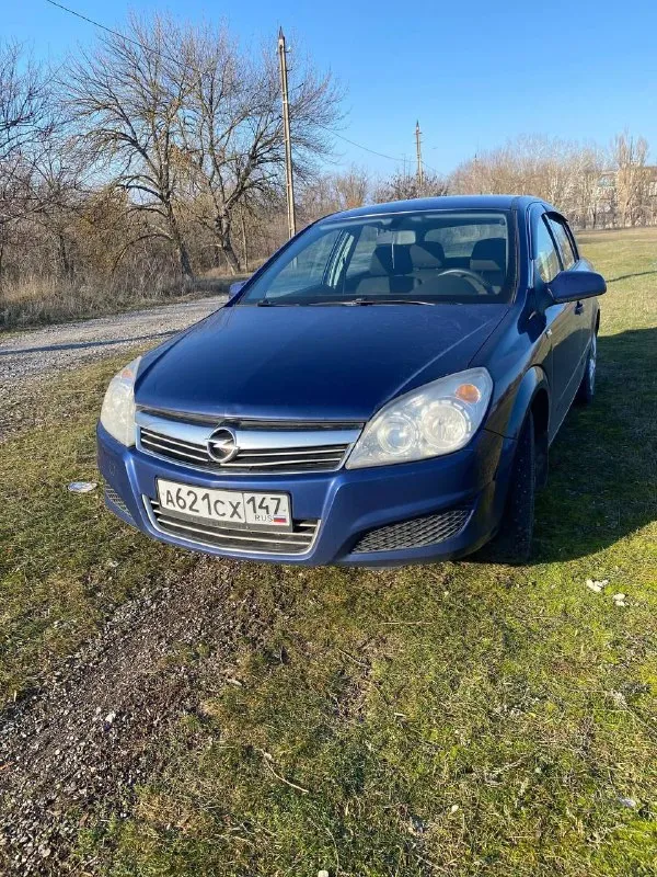 Продам опель астра 2007год. 1,6 механика. 253100пробег. автомобиль в отличном состоянии для своего года 🔥 полностью обслужен. по технике без нареканий! кузов ровный, красивый, без каких либо дефектов. салон в идеале. двигатель масло не ест, от слова совсем. ходовая часть на отлично. коробка без нареканий. удален катализатор, что соотвественно прибавило мощности авто, очень резво едет👍 переоформление без проблем. авто находится в новотроицком. цена 500, торг возле машины! +79497180655 - фотография - 7