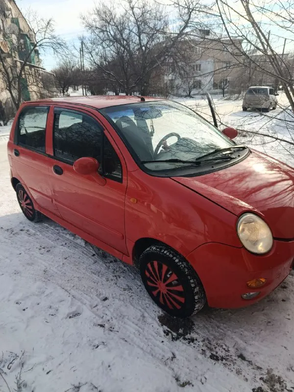 Продам chery qq год выпуска 2007 объём двигателя 0.8 пробег 139 тыс ркпп гур, абс, кондиционер, эл.... - фотография