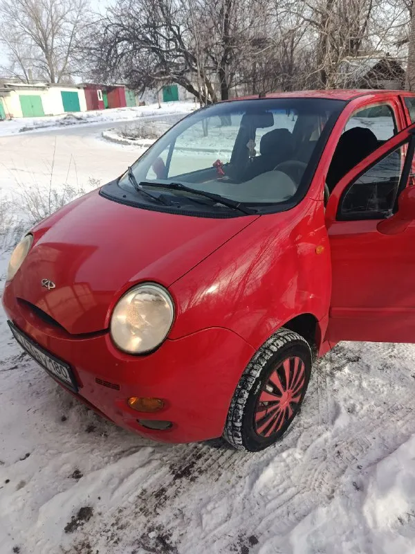 Продам chery qq год выпуска 2007 объём двигателя 0.8 пробег 139 тыс ркпп гур, абс, кондиционер, эл. регулировка зеркал,4 стеклоподъёмника. продажа с переоформлением, я собственница. запретов, залогов, штрафов-нет. цена 300т, без торга. осмотр нижняя крынка детали по телефону: +79494227581 📲 tg: @elenka261 📞 звоните: +7(949)4227581 - фотография - 3