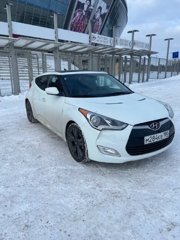 Продается hyundai veloster ! ! ! год выпуска: 2012г. двигатель: 1.6. gdi 140 л. с. пробег: 77 тыс. миль работает все, что должно работать, авто в отличном состоянии климат-контроль, система старт-стоп, без ключевой доступ, комбинированный салон, два комплекта резины. машина находится в донецке. цена 1млн.300 тыс. торг +7949-103-19-21 (владимир) 📞 звоните: +7(949)1031921 - фотография - 2