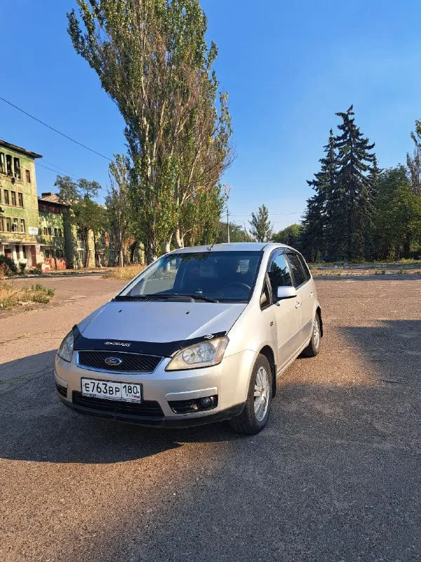 ✅автомобиль: ford c-max ✅год:2007 г. в. ✅пробег:215 тыс. км. ✅объем: 2.0 ✅цена: 560.000 (торг у капота) ✅телефон: +79493160813 ✅без дтп, последние 7 лет находится в одной семье. ✅комплектация: •объём двигателя-2.0 л (145 л. с.) •мкпп 5 ст. •2-ух зонный климат контроль •электрорегулировка и подогрев передних сидений •обогрев заднего стекла •установлено гбо, официально вписано в птс •4 электростеклоподъемника •электорегулировка боковых зеркал •комплект летней резины на литых дисках и зимней на штампах •гидроусилитель руля •андроид магнитола •3 комплекта ключей осмотр: г. макеевка (днр) 📲 tg: @silenko_andrew 📞 звоните: +7(949)3160813 - фотография - 2