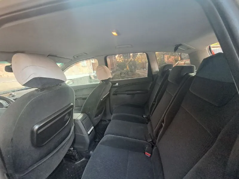 ✅автомобиль: ford c-max ✅год:2007 г. в. ✅пробег:215 тыс. км. ✅объем: 2.0 ✅цена: 560.000 (торг у капота) ✅телефон: +79493160813 ✅без дтп, последние 7 лет находится в одной семье. ✅комплектация: •объём двигателя-2.0 л (145 л. с.) •мкпп 5 ст. •2-ух зонный климат контроль •электрорегулировка и подогрев передних сидений •обогрев заднего стекла •установлено гбо, официально вписано в птс •4 электростеклоподъемника •электорегулировка боковых зеркал •комплект летней резины на литых дисках и зимней на штампах •гидроусилитель руля •андроид магнитола •3 комплекта ключей осмотр: г. макеевка (днр) 📲 tg: @silenko_andrew 📞 звоните: +7(949)3160813 - фотография - 6