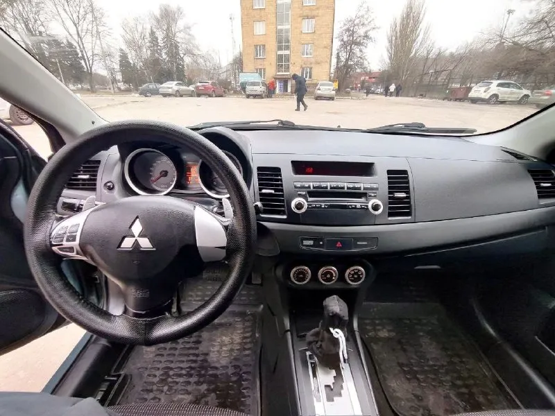 Продам авто mitsubishi lancer x 2008г в хорошем состоянии объём 1.8 ( подрулевые лепестки мульти руль, бортовой компьютер, четыре стеклоподъёмника, эл зеркала с подогревом, подогрев сидений, климат контроль, кондиционер, ухоженный салон, диски, пробег 241 цена 650 т. р торг +7 949 406-30-08 📲 tg: @avto_sklass 📞 звоните: +7(949)4063008 - фотография - 7