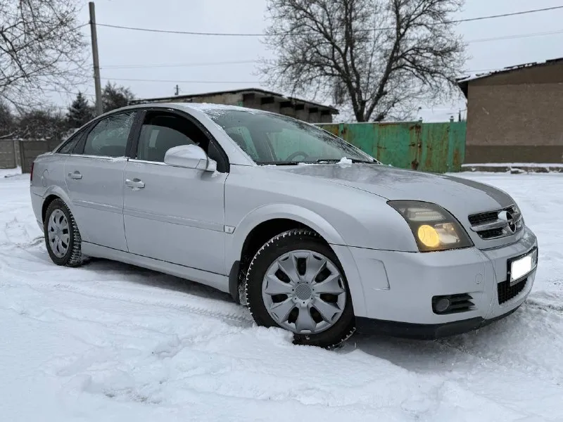 Opel vectra, 2002 год двигатель 1.8 бензин (газ пропан вписан ) механическая коробка, родной пробег 252000км vin: wolozcf6838039373 хорошее состояние стекла все заводские включая лобовое, кузов оцинкованный без коррозии. мотор коробка на 5, новая зимняя резина, летняя в комплекте. стоит на 180 регионе продажа от собственника! автомобиль готов к проверкам на сто, состояние сел и поехал. цена 470 000 г. донецк +79493710826 - фотография - 5