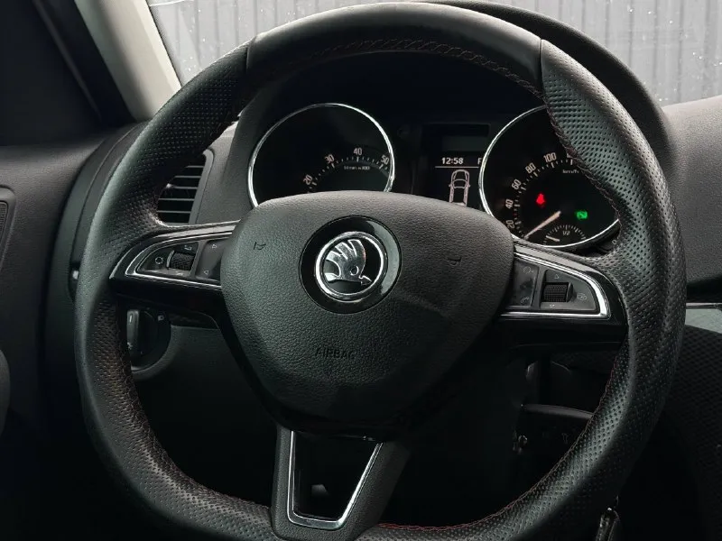 ❗️в продаже ❗️ skoda yeti 2017 год выпуска 1.8 бензин dsg 4wd пробег 190.000 км ✅ 2 владельца ✅ отличный внешний вид ✅ комплектация monte carlo ✅ отличное тех. состояние 💰1.350.000 ₽ 🔥 ☎️+7(905)-654-77-36📞 - фотография - 9