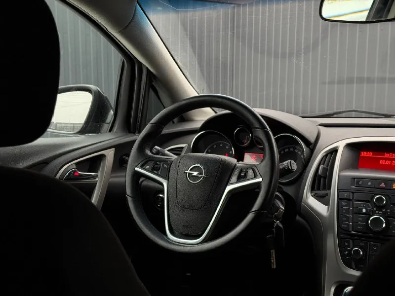 ❗️в продаже❗️ opel astra j 2011 год выпуска 1.4 бензин мкпп пробег 154.000 км ✅ 3 владельца ✅ отличный внешний вид ✅ богатая комплектация ✅ отличное тех. состояние 💰650.000 ₽ 🔥 ☎️+7(905)-654-77-36📞 - фотография - 9