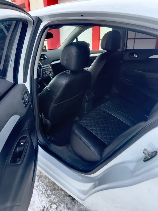 Citroen c4, 2016г. , цена: 670.000₽ хороший торг 1.6 бензин, коробка автомат, пробег 198000км, родной практически вся в родной краски, окрашено пара единиц чисто косметика комплектация отличная - датчики дождя и света - датчики давления в шинах - адаптивный свет с led лампами, светит как днем - двух зонный климат контроль - круиз контроль - автоскладывание зеркал - подогревы лобового, сидений, зеркал и заднего стекла - abs, esp, ebd - зимний режим езды - aux, usb, bluetooth, навигация, браузер хорошая акустика - изменение цвета приборки и т. д. 2 ключа, 2 комплекта резины документы в порядке, можно сразу в мрэо тел. +79493145540 телеграмм там же 📞 🇷🇺 звоните: +79493145540 - фотография - 10