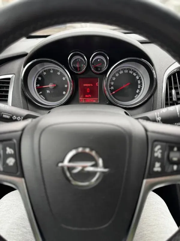 Opel astra j 2012 at 1.4 turbo авто в идеальном состоянии салон как в новом автомобиле оригинальный пробег 155 т. км все стекла родные богатая комплектация подогревы сидений/руля/зеркал/форсунок омывателя двухзонный климат-контроль хорошая штатная музыка круиз-контроль задний парктроник комбинированный салон кожа/ткань датчик света и дождя електропривод сидений на авто стоит хорошая зимняя резина nokian в комплекте летняя резина michelin также 3 комплекта ковриков штатная амбиентная подсветка на 150 тыс. км произведено большое то!!! цена 830 тыс. руб. торг у капота! тг вотсап +79493811593 звоните +79495082418 📞 звоните: +7(949)3811593 - фотография - 7