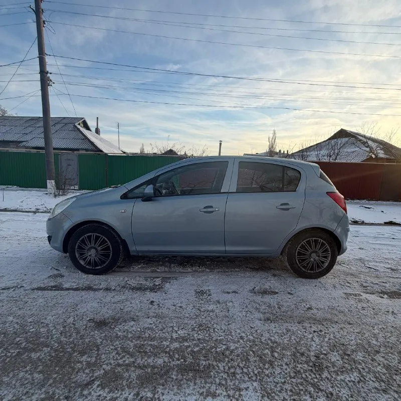 Opel корса 2009 год выпуска один владелец по птс машина вся в заводском окрасе дно в отличном состоянии рыжики, гниль отсутствует двигатель, коробка без нареканий авs еср кондиционер (рабочий) элекрорегулеровка зеркал хорошая зимняя резина салон в отличном состоянии заводской парктроник стеклоподъемники с доводчиками родные стекла 395000₽ разумный торг у капота +7 (949) 487-64-07 📞 звоните: +7(949)4876407 - фотография - 2