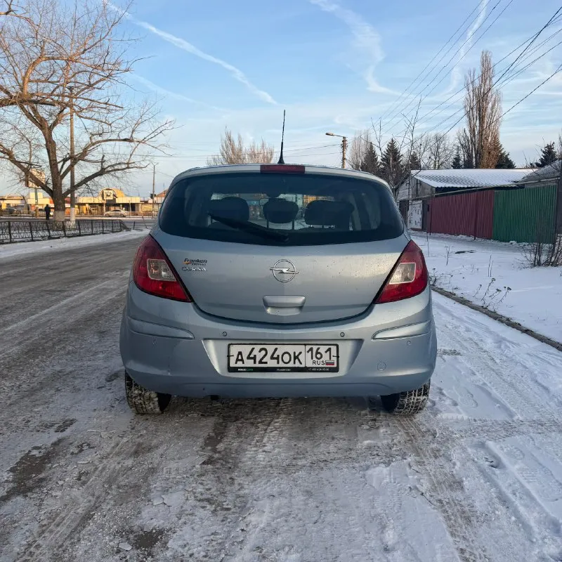Opel корса 2009 год выпуска один владелец по птс машина вся в заводском окрасе дно в отличном состоянии рыжики, гниль отсутствует двигатель, коробка без нареканий авs еср кондиционер (рабочий) элекрорегулеровка зеркал хорошая зимняя резина салон в отличном состоянии заводской парктроник стеклоподъемники с доводчиками родные стекла 395000₽ разумный торг у капота +7 (949) 487-64-07 📞 звоните: +7(949)4876407 - фотография - 4