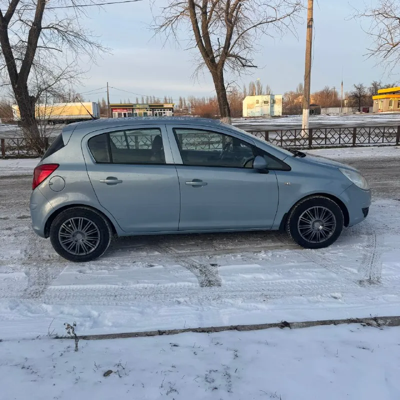Opel корса 2009 год выпуска один владелец по птс машина вся в заводском окрасе дно в отличном состоянии рыжики, гниль отсутствует двигатель, коробка без нареканий авs еср кондиционер (рабочий) элекрорегулеровка зеркал хорошая зимняя резина салон в отличном состоянии заводской парктроник стеклоподъемники с доводчиками родные стекла 395000₽ разумный торг у капота +7 (949) 487-64-07 📞 звоните: +7(949)4876407 - фотография - 6