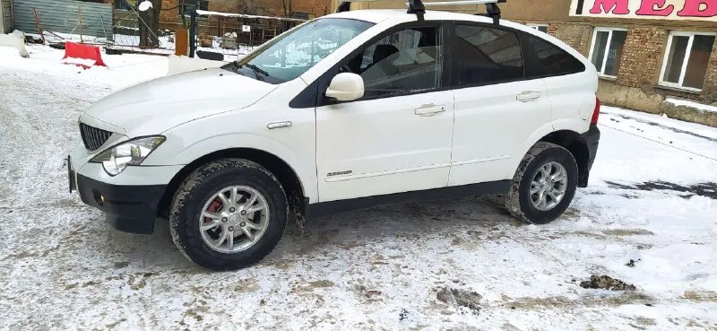 Продается рамный внедорожник в хорошем состоянии. это полноценный внедорожник с большим просветом,20... - фотография