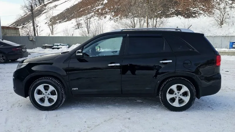 🚗🅰️🅰️срочно kia sorento 7 мест 📅год выпуска: 2013 📦кпп: автомат ⚙️двигатель:2.4л 💴цена: 1.350т₽ 🗺️пробег:180.000 км объем 2.4 -полностью обслужена -усилитель руля -круиз контроль -4 эл стеклоподъёмника - зеркала с подогревом и эл складыванием -датчик света -датчик дождя -мультируль -акустика, aux, usb - подушки безопасности (airbag), abs, esp. 📞 🇷🇺 звоните: +7-949-8307562 +79494660985 - фотография - 4