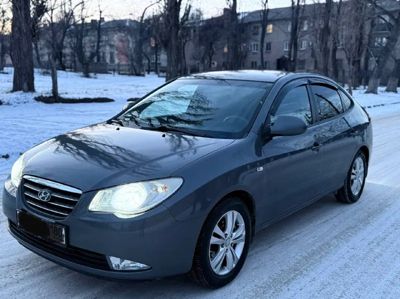 В продаже hyundai elantra ✅состояния идеал ✅не бита не крашена ✅обьем двигателя 1.6 ✅салон идеал не прокурен ✅один владелец по птс ✅коробка механика ✅ пробег родной 180.000 ✅полная комплектация ✅галогеновые фары ✅2009 года выпуска ✅местный учёт ✅авто не пригнана ✅покупалась в автосалоне в донецке 2010 году ✅без вложений ✅расходники все поменяны по документам всё чисто любое переформление. остальные вопросы по телефону +79490362879 цена 720.000 торг у капота! возможен обмен с вашей доплатой - фотография - 4
