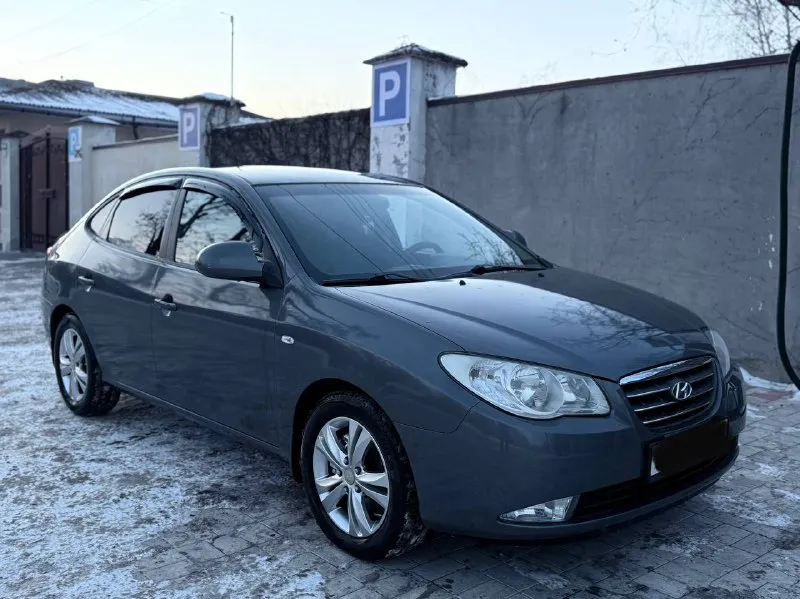 В продаже hyundai elantra ✅состояния идеал ✅не бита не крашена ✅обьем двигателя 1.6 ✅салон идеал не прокурен ✅один владелец по птс ✅коробка механика ✅ пробег родной 180.000 ✅полная комплектация ✅галогеновые фары ✅2009 года выпуска ✅местный учёт ✅авто не пригнана ✅покупалась в автосалоне в донецке 2010 году ✅без вложений ✅расходники все поменяны по документам всё чисто любое переформление. остальные вопросы по телефону +79490362879 цена 720.000 торг у капота! возможен обмен с вашей доплатой - фотография - 7