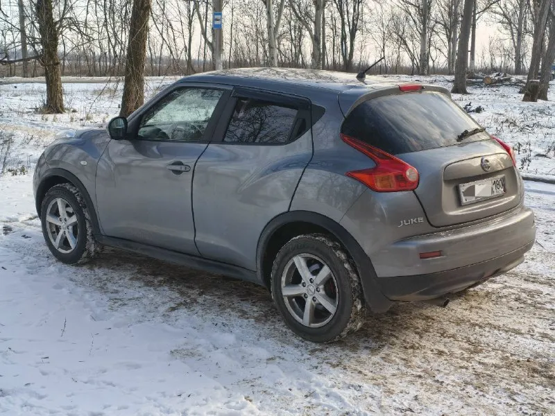 Продам juke 2012 год выпуска, 1.6 кпп автомат я собственник, автомобиль во владении давно. мотор работает отлично не троит, не дымит, тянет супер! акпп листает хорошо. машина полностью обслужена, вложений не требует. расходники все поменял! езжу на любые расстояния хоть в крым, хоть в рим без проблем! двух - зонный климат контроль! подогрев сидений, музыка! абс, еsp, гур, камера заднего вида! электро-пакет и т. д. возможен обмен на авто дешевле с вашей доплатой! осмотр макеевка. цена 1🍋млн.25 т. р. +79494169186 📞 звоните: +7(949)4169186 - фотография - 6