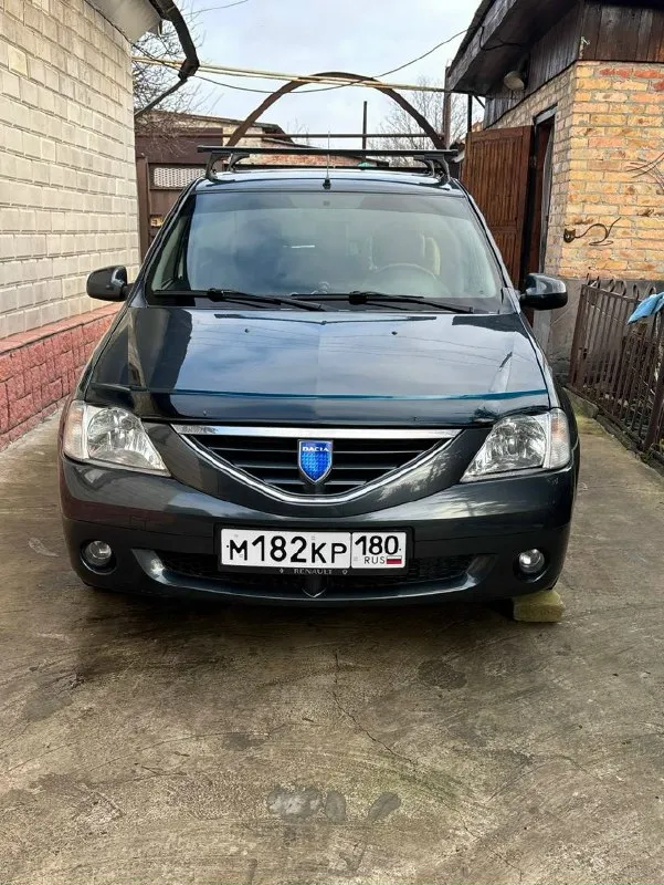 Продам dacia logan 1.6 в отличном состоянии с оригинальным пробегом 120000км! за всю жизнь у авто не было ни одного дтп обсолютно весь в родной краске включая бампера ничего не крутилось не срывалось, все стекла родные включая лобовое!самая максимальная комплектация престиж есть все что может быть в логане гур, кондиционер, электро зеркала с обогревом, руль в заводской коже, 2эсп, центральный замок также дополнительно установлено сигнализация! зимняя резина практически новая. авто все время находилось в одной семье, я второй хозяин. в наличии все сервисные книги 2 ключа. +79494844650 цена:650000 торг при осмотре! свои цены не предлагать!. ! 📞 звоните: +7(949)4844650 - фотография - 2
