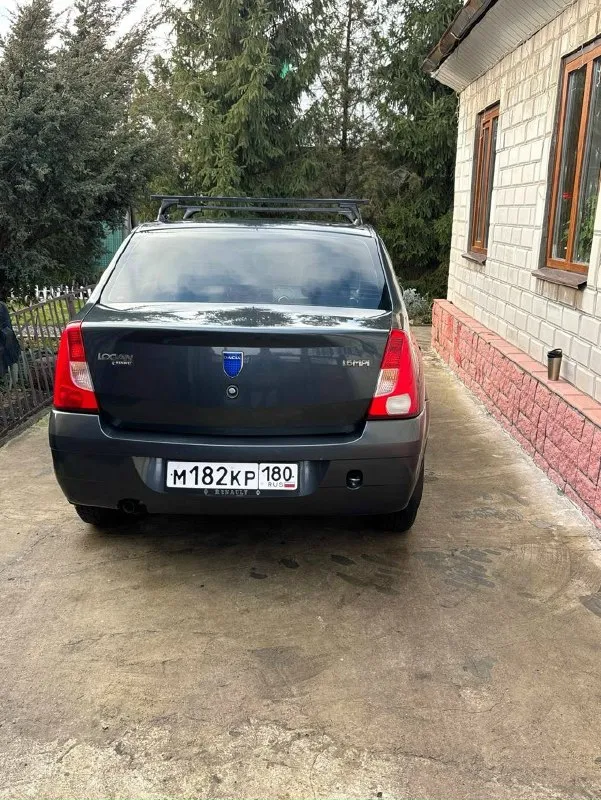 Продам dacia logan 1.6 в отличном состоянии с оригинальным пробегом 120000км! за всю жизнь у авто не было ни одного дтп обсолютно весь в родной краске включая бампера ничего не крутилось не срывалось, все стекла родные включая лобовое!самая максимальная комплектация престиж есть все что может быть в логане гур, кондиционер, электро зеркала с обогревом, руль в заводской коже, 2эсп, центральный замок также дополнительно установлено сигнализация! зимняя резина практически новая. авто все время находилось в одной семье, я второй хозяин. в наличии все сервисные книги 2 ключа. +79494844650 цена:650000 торг при осмотре! свои цены не предлагать!. ! 📞 звоните: +7(949)4844650 - фотография - 3