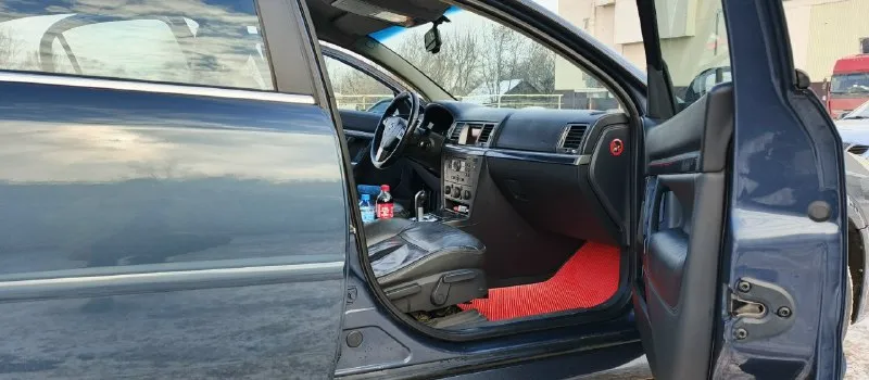Продаю очень надёжный автомобиль opel вектра с 1.8 2007 года автоматическая коробка передач пробег оригинал 214000ткм. автомобиль в хорошем состоянии и вложений не требует. что касается кузова двигатель коробка салон ходовая это все в отличном состоянии. комплектация самая полная кожаный салон круиз контроль и так далее масла фильтра грм и ролики только заменил на 213000ткм авто в достойном состоянии звоните договоримся цена 565000тр символически торг у капота +79490146002 📞 звоните: +7(949)0146002 - фотография - 8