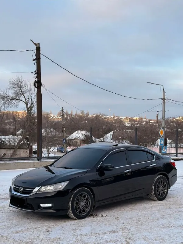 Honda accord 9 executive 2.4 1.430.000💰🔥 год:2013 пробег:210.000 самая полная комплектация. черная на черном 😎👍🏻 люк, подогревы всех сидений, боковая камера, электро привода сидений, все вспомогательный датчики. мотор в отличном состоянии, едет как ракета, при этом не дымит, масло не ест, не троит, все отлично! переключает мягко, комфортно, легкая в езде! ходовая без нареканий, ничего не гремит, не стучит, мягкая комфортная) по электрике все есть и все работают исправно, без каких либо нареканий! документы чистые, без запретов, без штрафов 79496438443 - фотография - 2