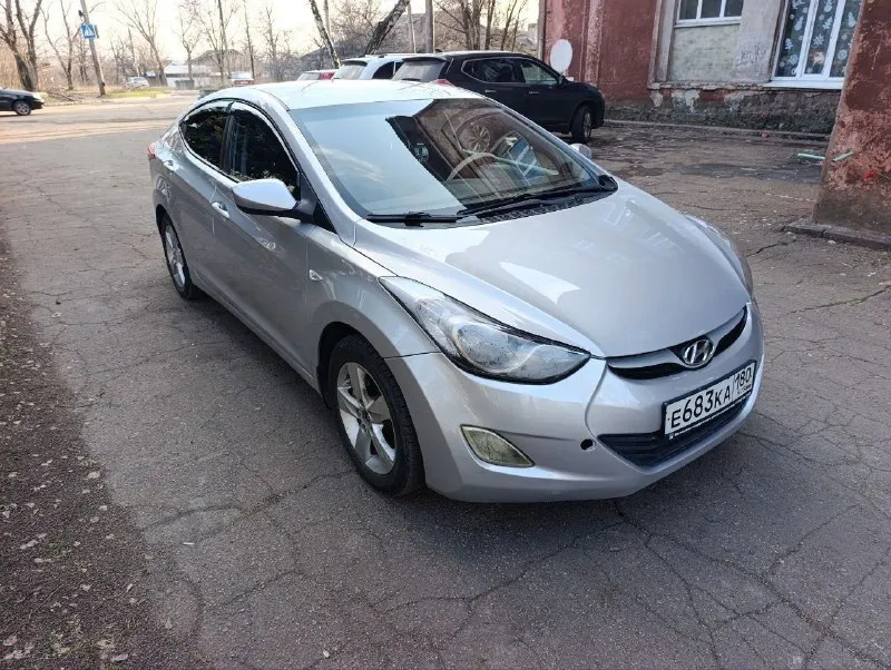 Хюндай элантра (hyundai elantra) 2011 г; мотор 1, 6 акпп, мотор установлен абсолютно новый, по технике в норме, новая резина. цена 1,100 000₽ возможен обмен. +79493615247 - фотография - 2