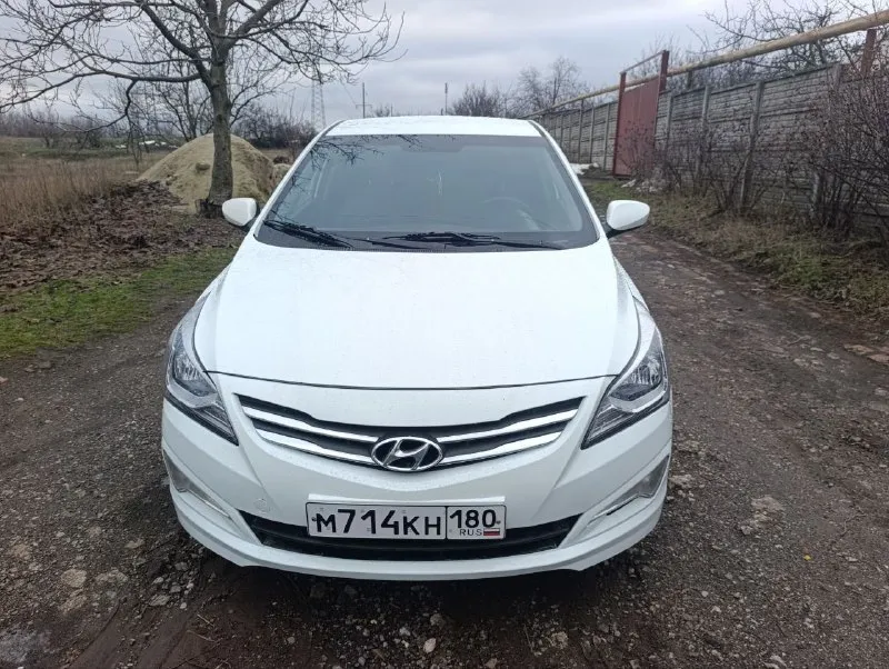 Хюндай солярис (hyundai solaris) 2015 г; мотор 1, 4 механика, в нормальном рабочем состоянии. возможен обмен. цена 850 000₽ +79493615247 - фотография - 2