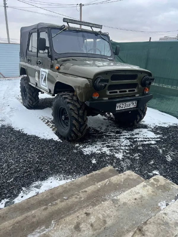 Уаз 469 мотор 421 сотка работает отлично мосты вояки колеса 37 нортэки трактора + (диски ) силовой бампер лифт кузова ( по кузову без вопросов ) рама все обработана и целая хабы новая вся проводка от и до. новый блок предохранителей евро новый тент баки убраны бак на 60л перенесен в багажник салон сиденье электро (бмв х5) заводиться едет в любую погоду больше информации по телефону +7 (949) 569-87-10 илья +7 993 459 49 57 влад 450000₽ - фотография - 10