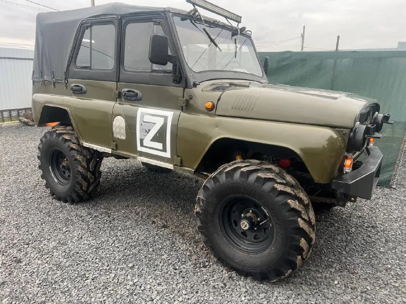 Уаз 469 мотор 421 сотка работает отлично мосты вояки колеса 37 нортэки трактора + (диски ) силовой бампер лифт кузова ( по кузову без вопросов ) рама все обработана и целая хабы новая вся проводка от и до. новый блок предохранителей евро новый тент баки убраны бак на 60л перенесен в багажник салон сиденье электро (бмв х5) заводиться едет в любую погоду больше информации по телефону +7 (949) 569-87-10 илья +7 993 459 49 57 влад 450000₽ - фотография - 8