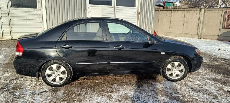 Продам кia сеrаtо 2008. турбо дизель. документы в порядке, зеленый отчёт, запретов нет. полностью об... - фотография