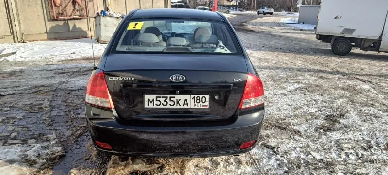 Продам кia сеrаtо 2008. турбо дизель. документы в порядке, зеленый отчёт, запретов нет. полностью обслужена, расходники заменены. комплектация автомобиля kia cerato (lx) : — гидроусилитель руля —электростеклоподъёмники передних дверей — преднатяжители ремней безопасности — подушки безопасности водителя и переднего пассажира — аудиоподготовка: 2 динамика в дверях, 2 в задней полке, антенна в левом заднем крыле — кондиционер — задний противотуманный фонарь — антиблокировочная система (abs) — электрокорректор фар — штампосварные стальные диски с декоративными колпаками и шинами размера 165/65 r15 - камера заднего хода - вид топлива: дизель - год выпуска: 2008 - пробег:399946 км цена: 600 000р. торг у капота. т. +7949-630-83-03 тг +7918-215-98-36 - фотография - 2