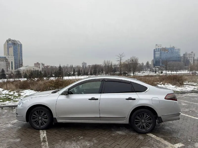 Nissan teana 2.5, 2011 год 4wd, 202.000 пробег, рестайлинг! продаю личный автомобиль, состояние отличное подробности по телефону. документы все на руках, 180-й регион, помогу с оформлением. двигатель очень надежный, тяга отличная, масло не расходует с коробкой проблем нет! готов на любые проверки. вся электроника работает отлично до единой кнопки. кузов в отличном состоянии комплектация: подогревы передних сидений, климат и круиз контроль, бесключевой доступ, электрорегулировка зеркал и передних сидений, новая не штатная мультимедия с gps, блютузом и эквалайзером к ней подключен мультируль, 17-е диски, 2 комплекта резины новая зима и б/у лето. если обмен, то только дороже на авто до 2млн цена: 950.000, небольшой торг +79495205058 @okahsu11 - фотография - 4