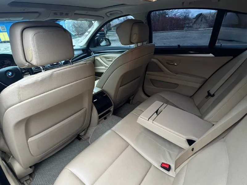 Bmw 535iх в кузове f10,2011 год, родной пробег 233т. км, двигатель 3.0 n55 на 306 лс, коробка 8-ми ступенчатый zf, отличная комплектация, полный привод, ошибок нет никаких, все работает как должно работать, едет на свои силы, новая зимняя резина, кузов ровный,2 ключа, безопасность на месте, переоформление без проблем. первая цена на f10 с n55 мотором в радиусе 500км 💰цена-1 800 000р 🌐 г. донецк ☎️звоните +79493162361 📞 🇷🇺 звоните: +79493162361 - фотография - 10