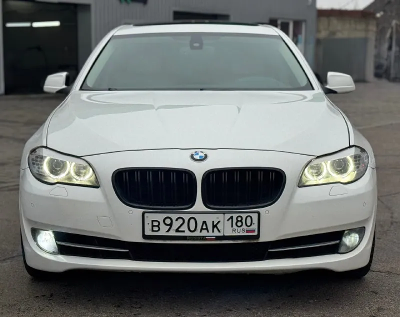 Bmw 535iх в кузове f10,2011 год, родной пробег 233т. км, двигатель 3.0 n55 на 306 лс, коробка 8-ми ступенчатый zf, отличная комплектация, полный привод, ошибок нет никаких, все работает как должно работать, едет на свои силы, новая зимняя резина, кузов ровный,2 ключа, безопасность на месте, переоформление без проблем. первая цена на f10 с n55 мотором в радиусе 500км 💰цена-1 800 000р 🌐 г. донецк ☎️звоните +79493162361 📞 🇷🇺 звоните: +79493162361 - фотография - 3