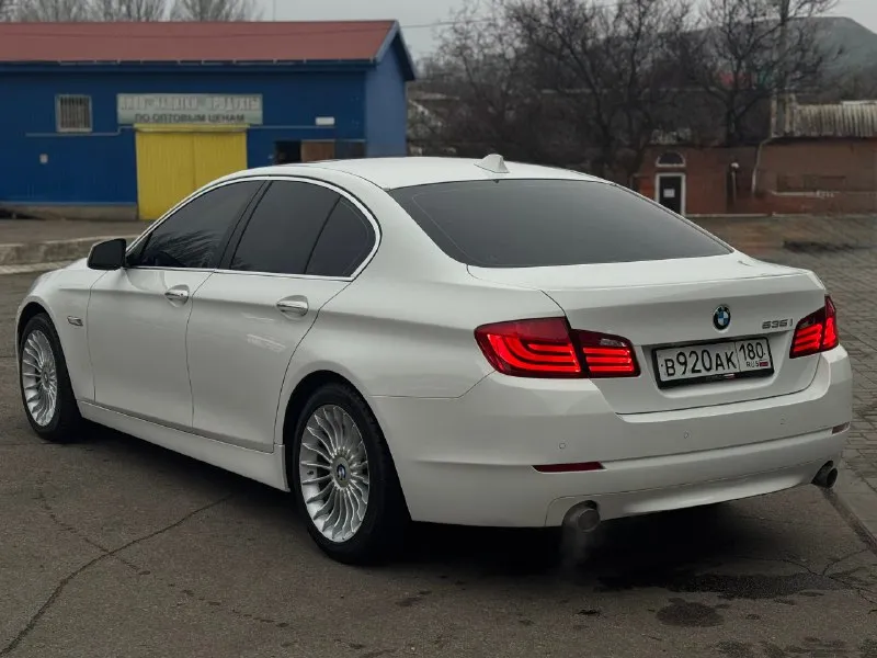 Bmw 535iх в кузове f10,2011 год, родной пробег 233т. км, двигатель 3.0 n55 на 306 лс, коробка 8-ми ступенчатый zf, отличная комплектация, полный привод, ошибок нет никаких, все работает как должно работать, едет на свои силы, новая зимняя резина, кузов ровный,2 ключа, безопасность на месте, переоформление без проблем. первая цена на f10 с n55 мотором в радиусе 500км 💰цена-1 800 000р 🌐 г. донецк ☎️звоните +79493162361 📞 🇷🇺 звоните: +79493162361 - фотография - 4