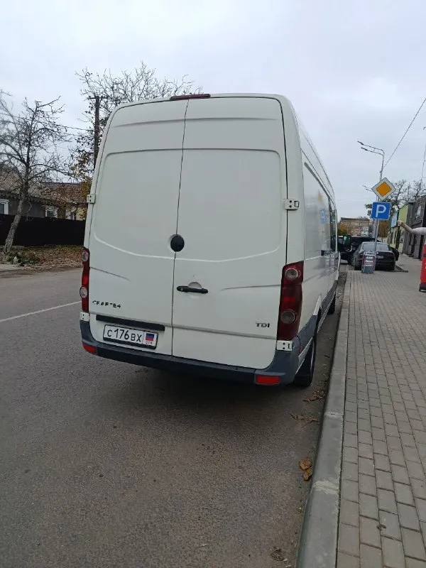 Продам volkswagen crafter 2012 год, 2.0 дизель, мост односкатный. грузопассажирский на 7 мест. 1850000руб. все вопросы по тел. +79495886971 📞 🇷🇺 звоните: +79495886971 - фотография - 3