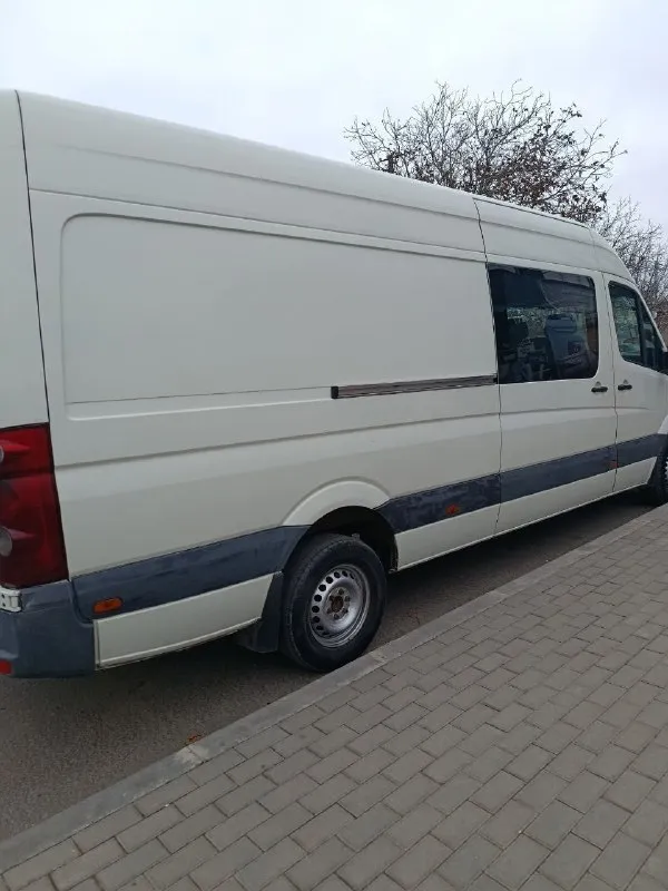 Продам volkswagen crafter 2012 год, 2.0 дизель, мост односкатный. грузопассажирский на 7 мест. 1850000руб. все вопросы по тел. +79495886971 📞 🇷🇺 звоните: +79495886971 - фотография - 5