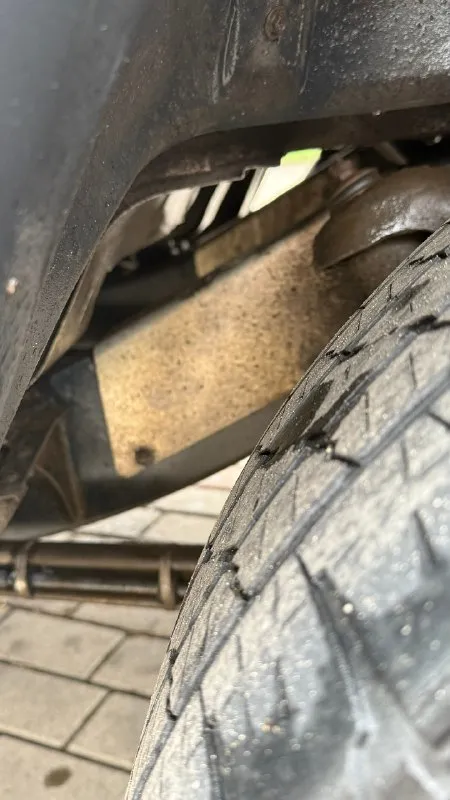 Mercedes w463 g 400 2002 год 4 литра би турбо крашенный один капот ( вторичный окрас) рама в идеальном состоянии сдержанный amg обвес ( не чего лишнего) диски mansory r22 полностью обслужен все интересующиеся вопросы по телефону +79591308000 цена 2 300 000₽ 📞 звоните: +7(959)1308000 - фотография - 7