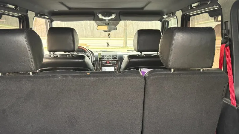 Mercedes w463 g 400 2002 год 4 литра би турбо крашенный один капот ( вторичный окрас) рама в идеальном состоянии сдержанный amg обвес ( не чего лишнего) диски mansory r22 полностью обслужен все интересующиеся вопросы по телефону +79591308000 цена 2 300 000₽ 📞 звоните: +7(959)1308000 - фотография - 9