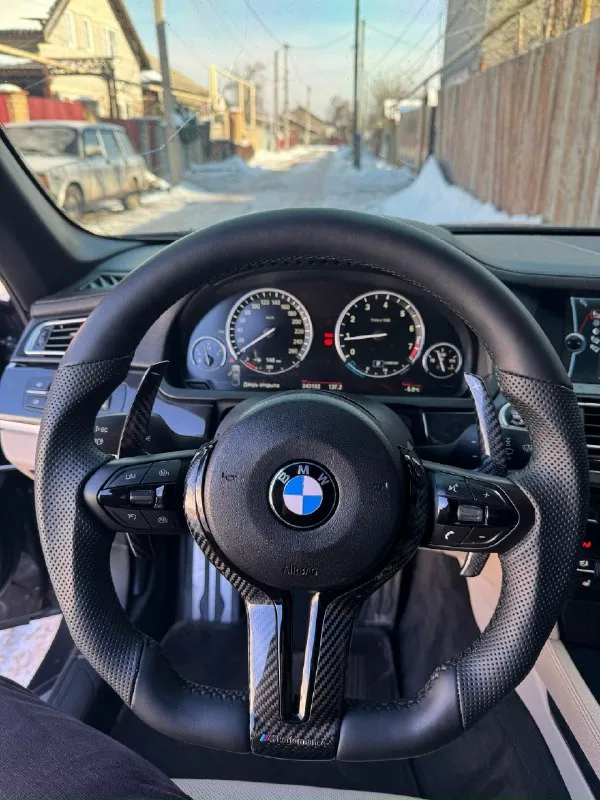 Продам bmw 7 f01 4.4🔥 2010г в очень хорошем состоянии 1.550 торг💰 без подводных камней все расскажу по телефону звоните +79495023334 📞 звоните: +7(949)5023334 - фотография - 8