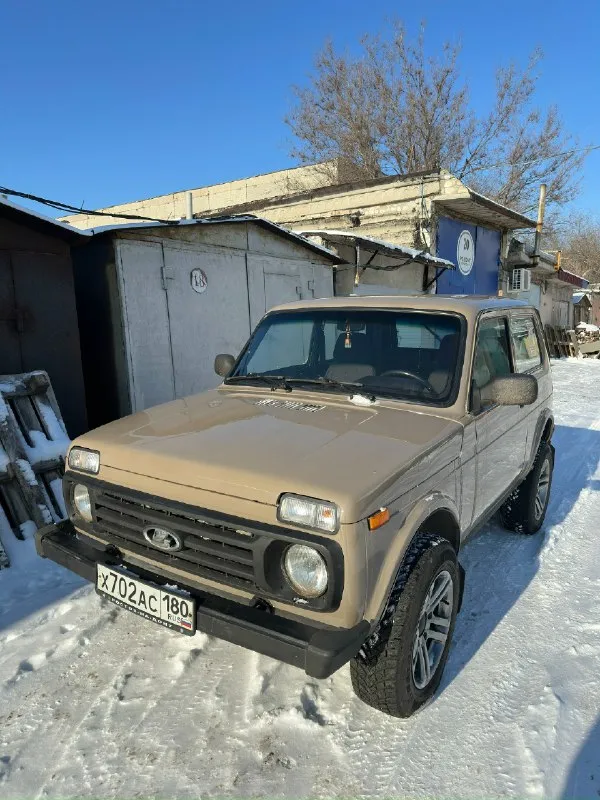 Продам ваз 4*4 (нива) год выпуска: 2016 двигатель: 1,7 автомобиль в хорошем состоянии. раздатка на п... - фотография