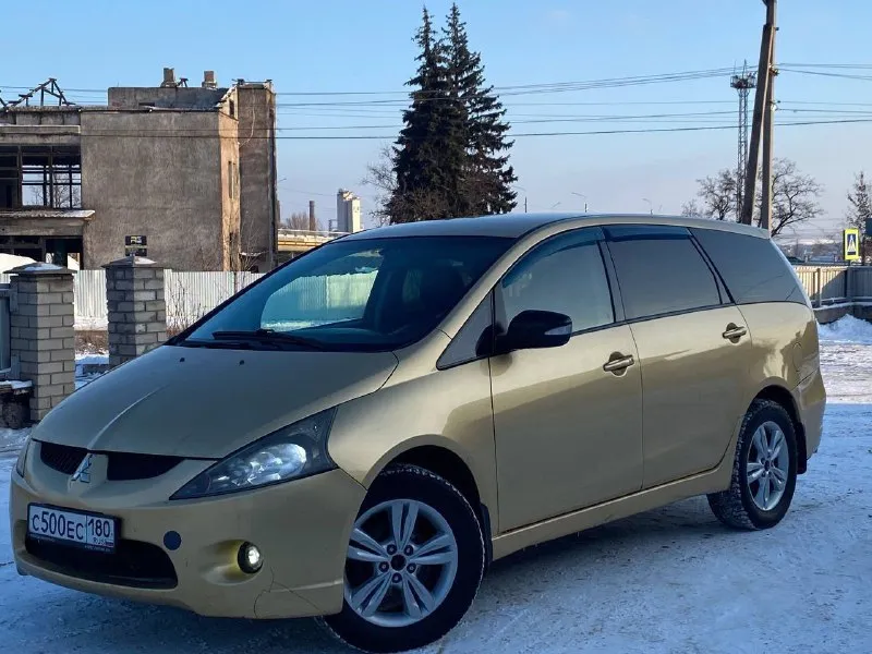 ! срочно ! цена 🎁 : 755 000 руб!! продам mitsubishi grandis 2007 года выпуска с двигателем 2.4 газ/бензин на механике в хорошем состоянии, на коньячном 🤎 салоне. • двигатель в идеальном состоянии • ходовая вся новая, не давно после ревизии • кузов в хорошем состоянии • салон в хорошем состоянии +79494260930 комплектация : климат контроль, подогрев сидений, новая зимняя резина на шипах и новые диски, хорошая музыка с усилителем, подогревы стекл, зеркал с электроприводом и многое другое. .. енакиево возможна доставка в любой город днр - фотография - 2