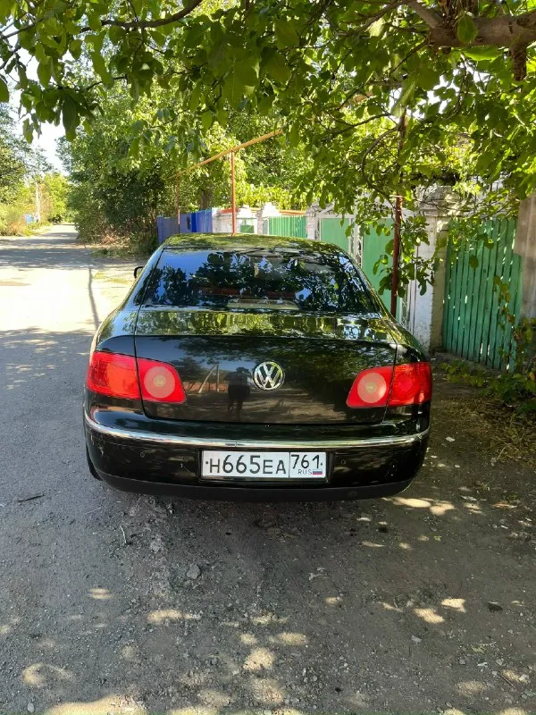 Продам volkswagen phaeton двигатель 3.2 не дымит не троит - работает нормально коробка автомат - переключает без проблем во всех режимах работает кузов без гнили, весь комплектный. салон в хорошем состоянии - работает климат, подогревы, пневма и многое другое новый аккумулятор, поменяно масло - сделано полное то по ходовой части нужно заниматься полное переоформление авто находится в г. донецк цена: 470.000 торг тел: +79493188096 📞 звоните: +7(949)3188096 - фотография - 6