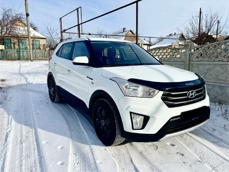 Продам hundai creta 2018 года, в идеальном состоянии. на машине оригинальный пробег 126т я хозяин машина моя, полное переоформление. по кузову а идеальном состоянии, гнили рыжиков нет, все стекла родные, зимой машина стояла в теплом гараже. по технической части нареканий нет. кондиционер, датчик света, дождя, подогревы всех сидений и задних, регулировка, подогрев зеркал, помощь при спуске, антизанос и т. д. работает абсолютно все. салон в отличном состоянии руль сиденья. как новые, в машине одно удовольствие находится и передвигаться г. енакиево тел: +7 (949) 024-52-92 цена:1.490.000руб 📞 звоните: +7(949)0245292 - фотография - 2