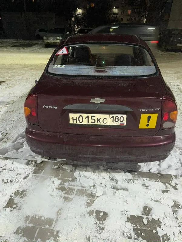 Продам chevrolet ланос 2008г 1.5 я хозяин, полное переоформление в машине 1000км назад было заменено : новые лампы фар, магнитола, свечи, бронепровода, датчик давления топлива, топливный насос, датчик температуры, датчик каленвала, масло в коробке, прокладка на коробке, новая кулиса, масло в двигателе, тормозные трубки зад, цилиндр. новая зимняя резина (4шт -24к отдал) прошла 1000км форсунки в идеале, движок шепчет (на фото давление ) дно идеал, пороги тоже, по кузову пару примятин на дверях. комплектация : гур, подогрев заднего стекла, кондиционер работает, печка дует. в машине поменял очень многое ! машину покупал жене, но не подошла ) цена 310тыс, минимальный торг мариуполь +79497061536 богдан 📞 звоните: +7(949)7061536 - фотография - 3
