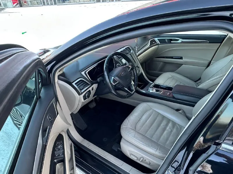 Продам ford fusion (north america) 1.5 ecoboost (181 л. с.) год выпуска 2017 пробег 156000 тысяч км в идеальном состоянии без рыжиков вмятин царапин по двигателю вся идеальная не троит не дымит масло не кушает коробка работает идеально не пинается не греться всё скорости работают идеально подвеска вся обслужена ничего не стучит не гремит по комплектации имеется климат контроль бортовой компьютер круиз контроль подогревы сидений кожаный салон камера заднего вида датчик света датчик дождя и многое другое цена 1 440 000 остальные вопросы по телефону +79493943583 📞 звоните: +7(949)3943583 - фотография - 7