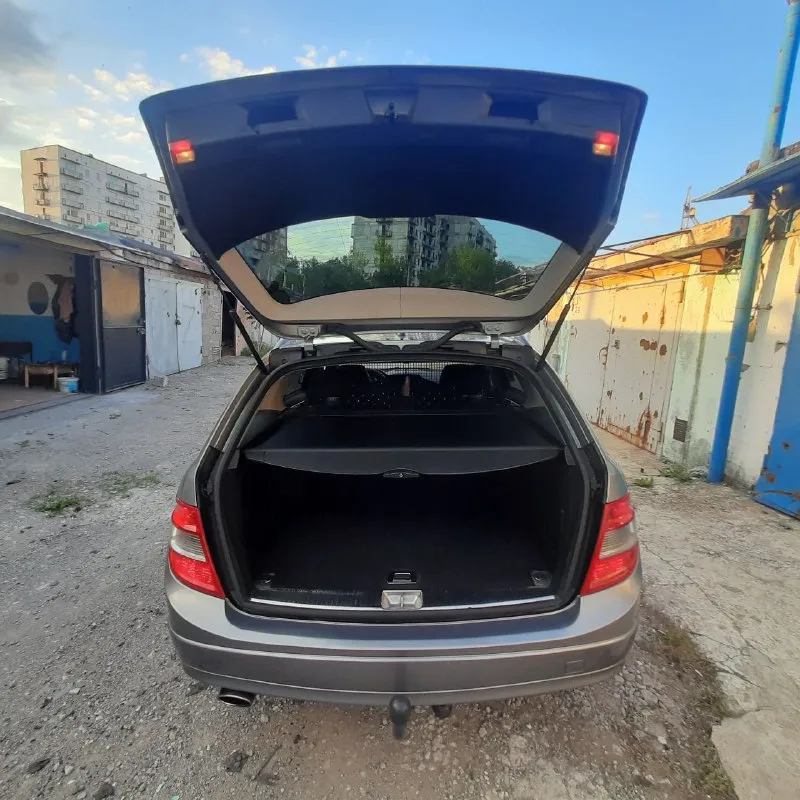 Продам mercedes с200 w204 сdi 2.1 163 л. с.мкпп 6.пробег 305 тыс. универсал 2011г. в отличном состоянии вложений не требует. кожаный салон, двухтонный климат контроль, мульти руль, датчик света, датчик дождя. два ключа, один владелец по птс. машина в цена 1🍋450 тыс. +79497167463 📲 tg: @mawinist87 📞 звоните: +7(949)7167463 - фотография - 6