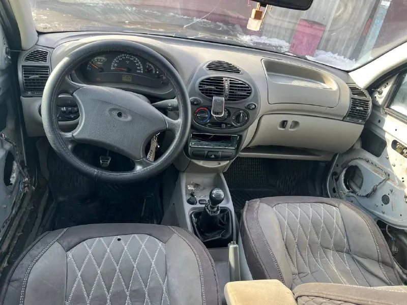 Ваз ваз калина 1.6 8кл 2007 г. в газ-бензин цена 135 000 рублей газ вписан в документы. на зимней резине. печка работает отлично. гур работает, стеклоподъёмники электрические. документы в полном порядке. стоит на учете на 180 регионе. осмотр в г. донецк тел: +79493405561 📲 tg: александр славороссов 📞 звоните: +7(949)3405561 - фотография - 7