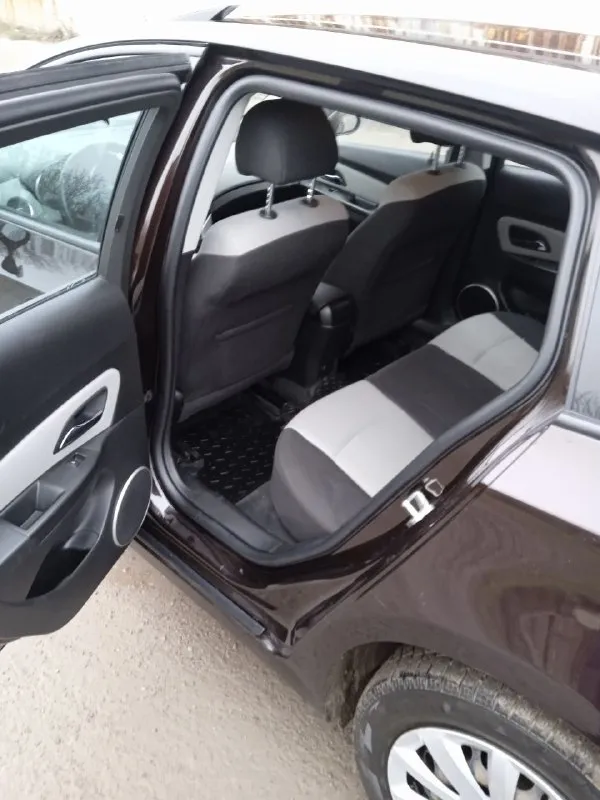 Продам chevrolet cruze 1.8 2014 г. пробег 150 т. к. м. состояние автомобиля отличное, как внешне, так и технически! салон как новый, без повреждений. вся электрика работает без нареканий! пробег родной! салон чистый и ухоженный. летний комплект практически новой резины. я второй владелец. переоформление в мрэо цена : 1100 000 р. более детальная информация по телефону +79493454870 ( телеграмм, макс) сергей 📲 tg: @gst1234g 📞 звоните: +7(949)3454870 - фотография - 8